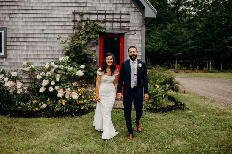 backyard Maine wedding, Portland Maine wedding, the Johnsons photo, Maine wedding photographer, east coast wedding photographer